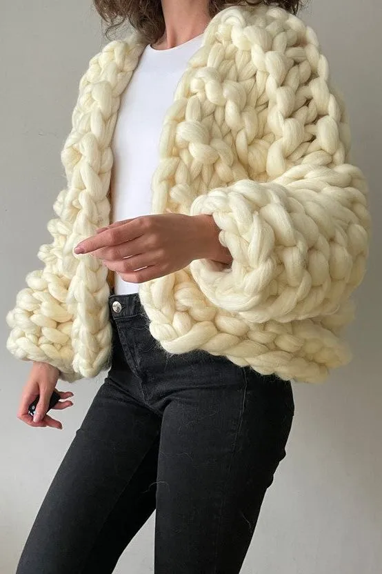 Bonita Chunky Cropped Knit Cardigan -Ivory
