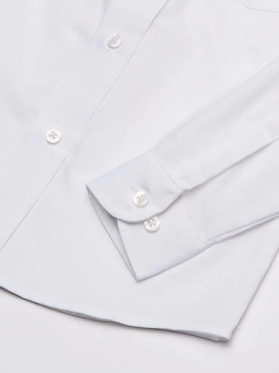 IZOD Boys' Long Sleeve Solid Button-Down Collared Oxford Shirt with Chest Pocket