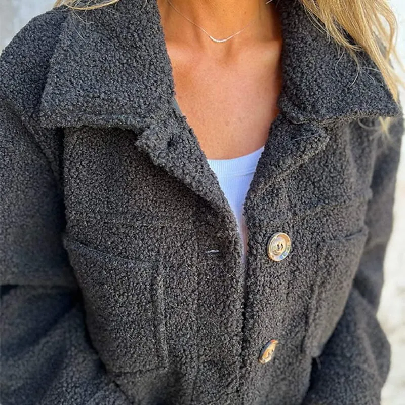 Mia - Stylish Autumn Coat