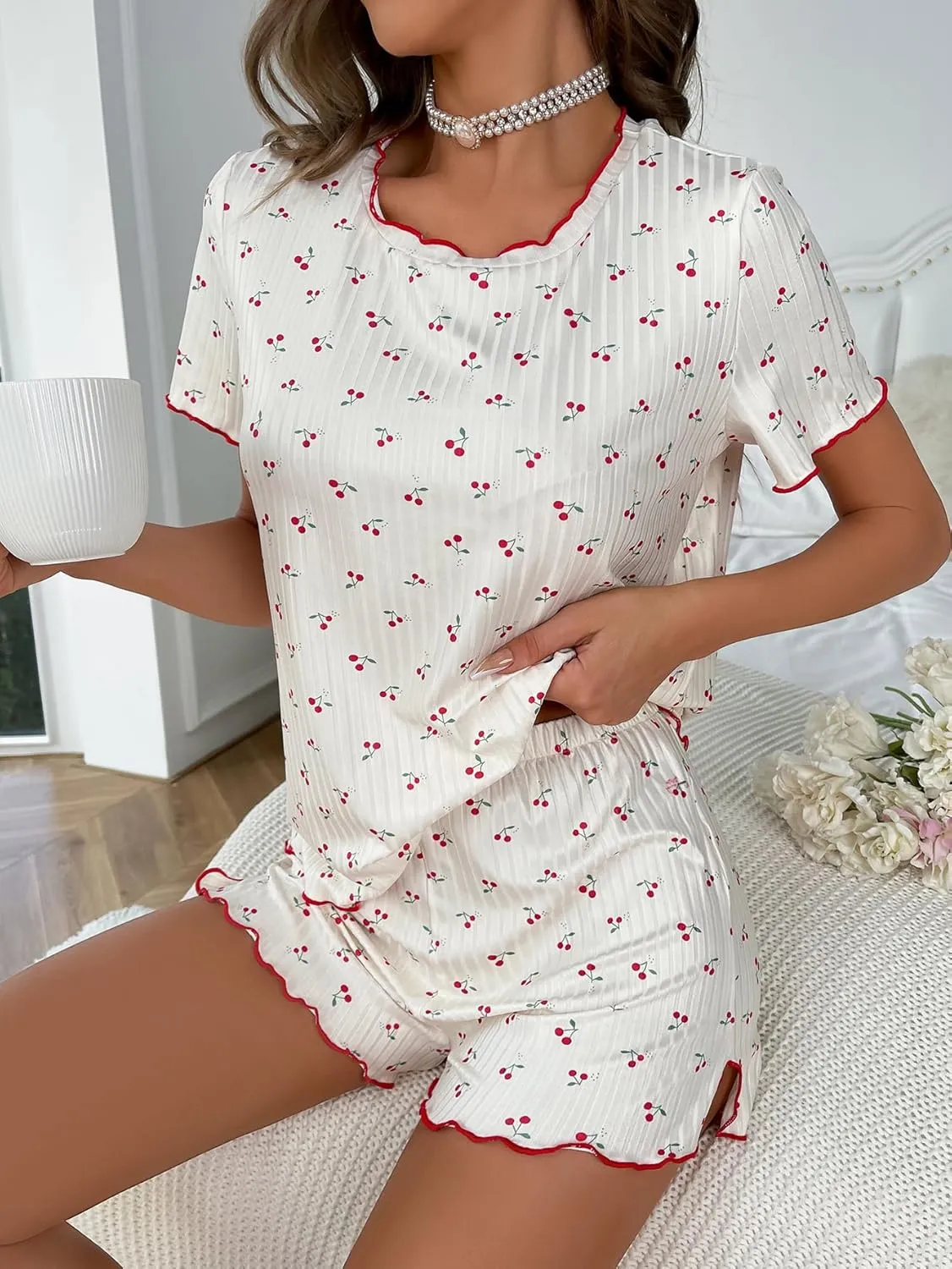 SOLY HUX Pajama Set for Women Cute Print Short Sleeve Tee and Shorts Lounge Sleepwear