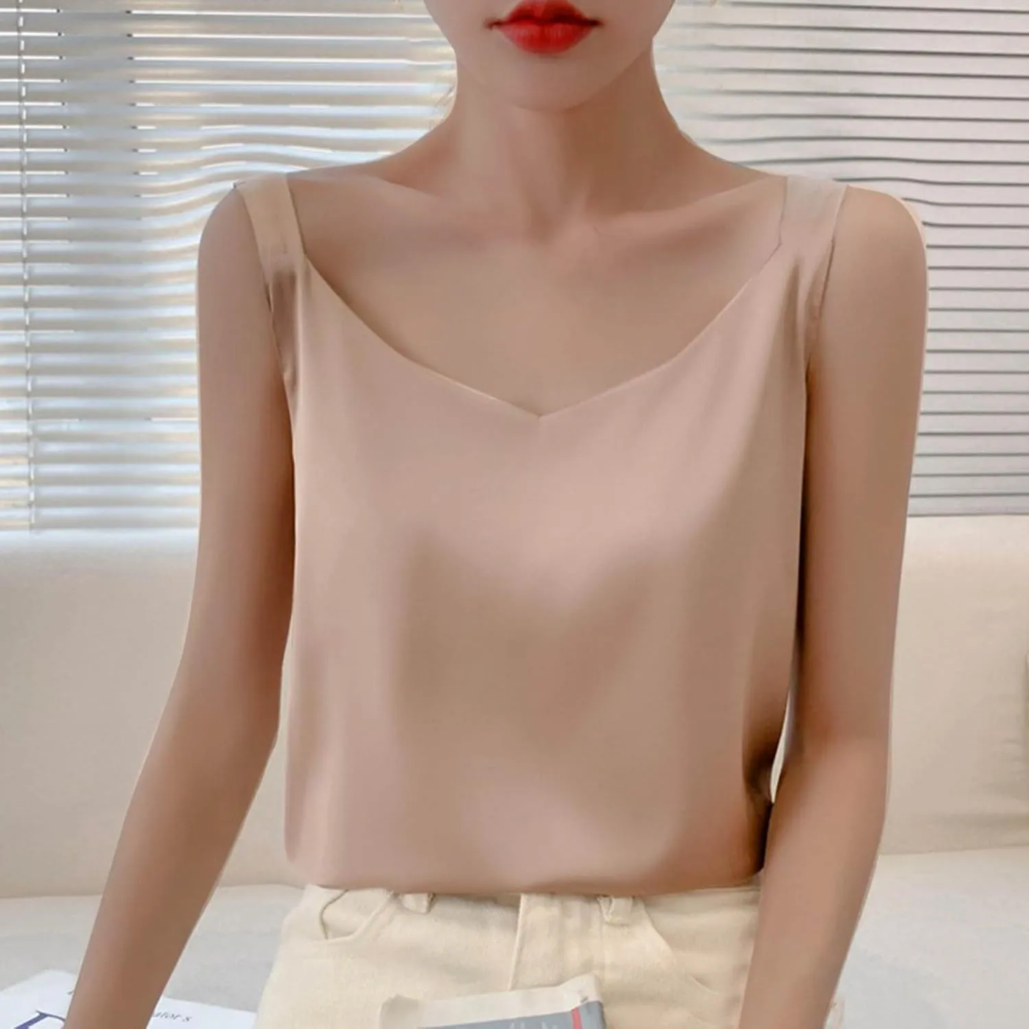 Women's Silk Satin Tank Tops V Neck Spaghetti Strap Sleeveless Camisole Solid Color Fashion Summer Basic Blouse